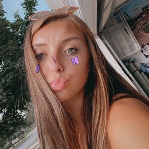 Meet your Posher, Emma